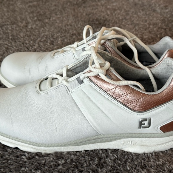 FootJoy White and Brown Golf Shoes 8.5M - Picture 8 of 9